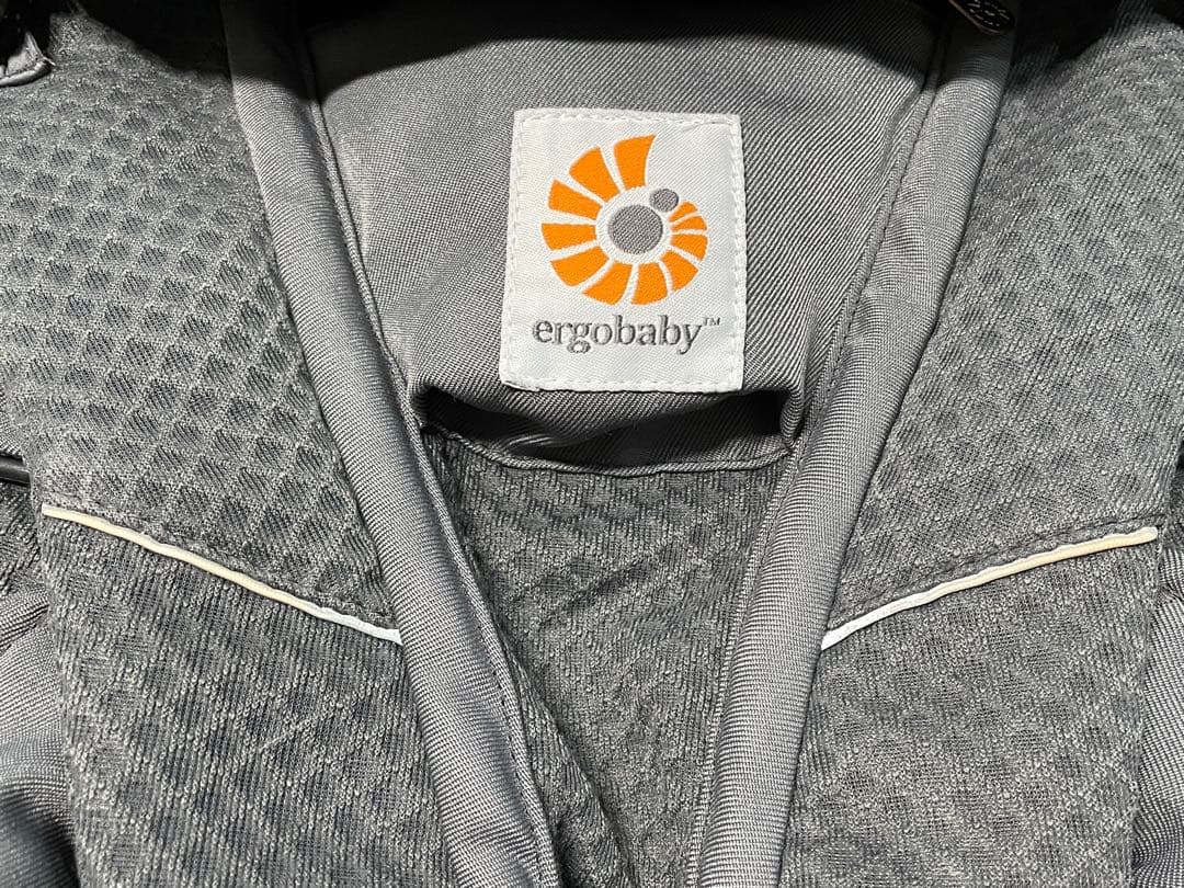 【coco】エルゴ　オムニブリーズ グラファイトグレー