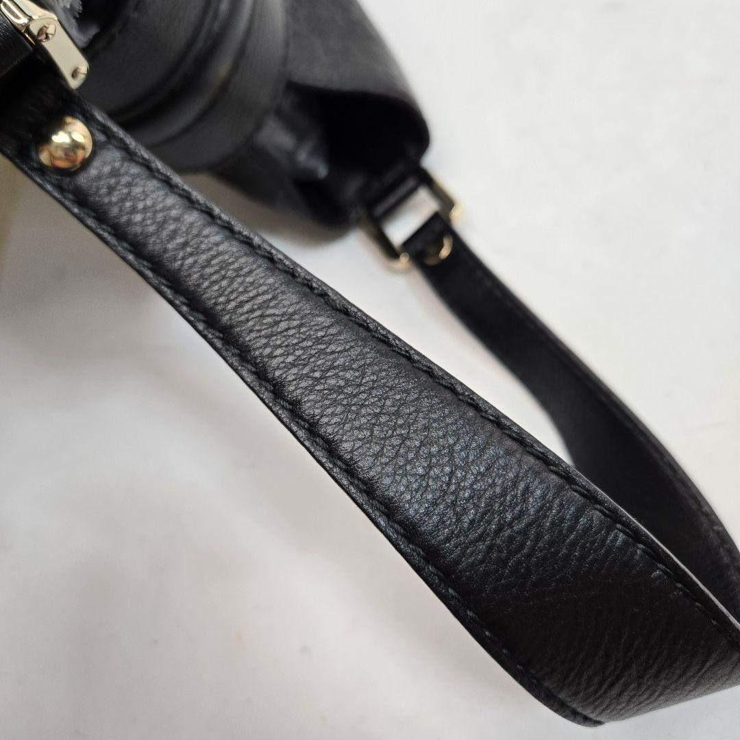 ほぼ未使用 GUCCI ホーボー型 GGシマレザー ショルダーバッグ