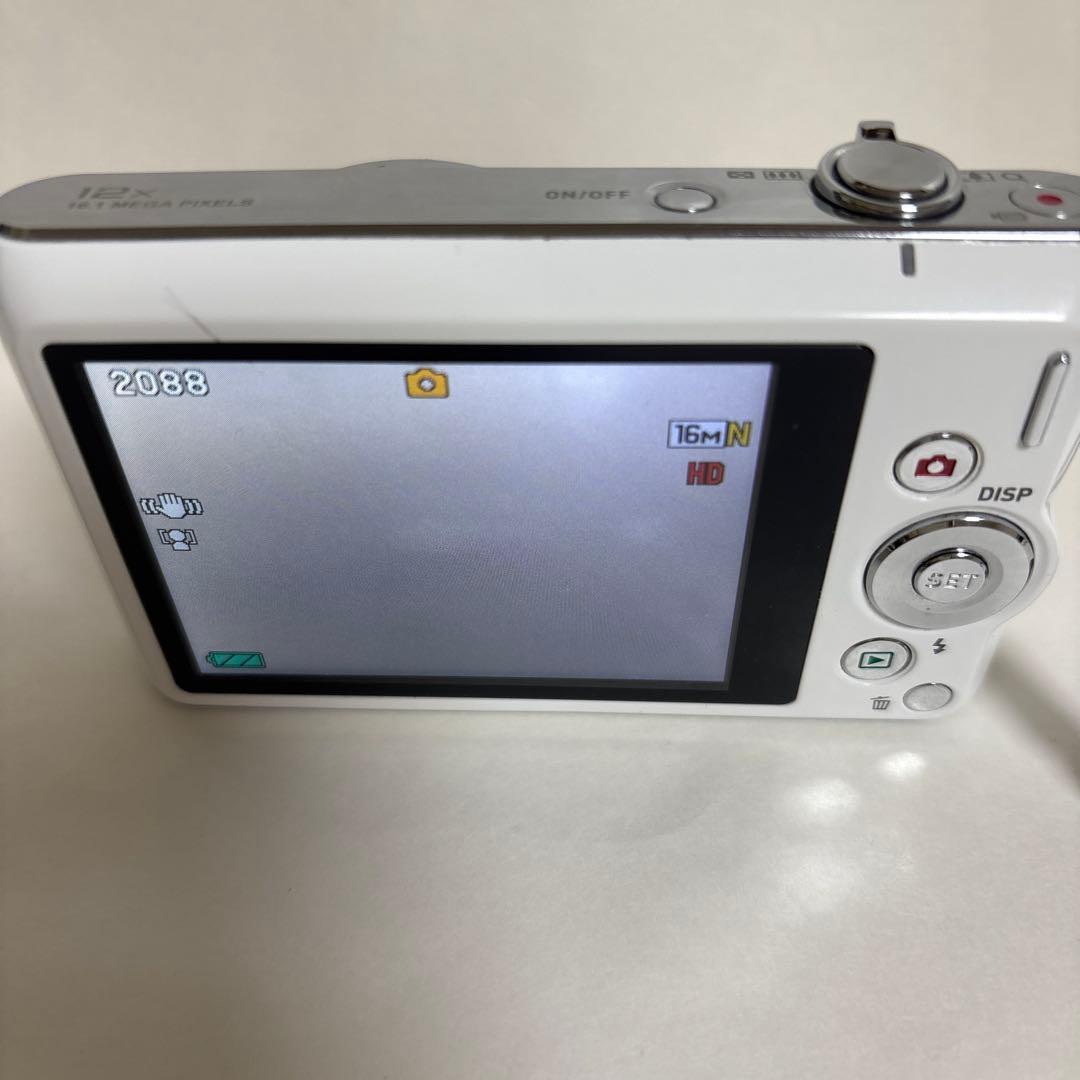 CASIO カシオ　EXILIM EX-ZS240 デジタルカメラ