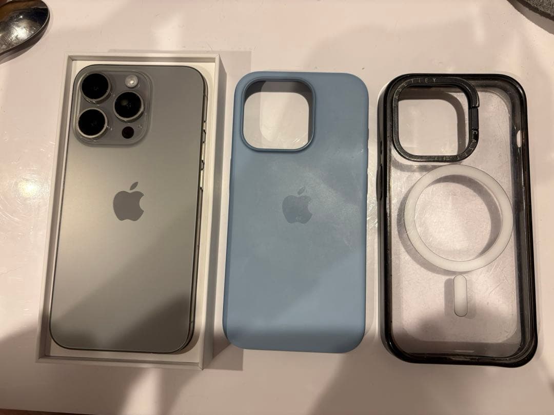 Apple iPhone15 Pro シルバー 本体 128G