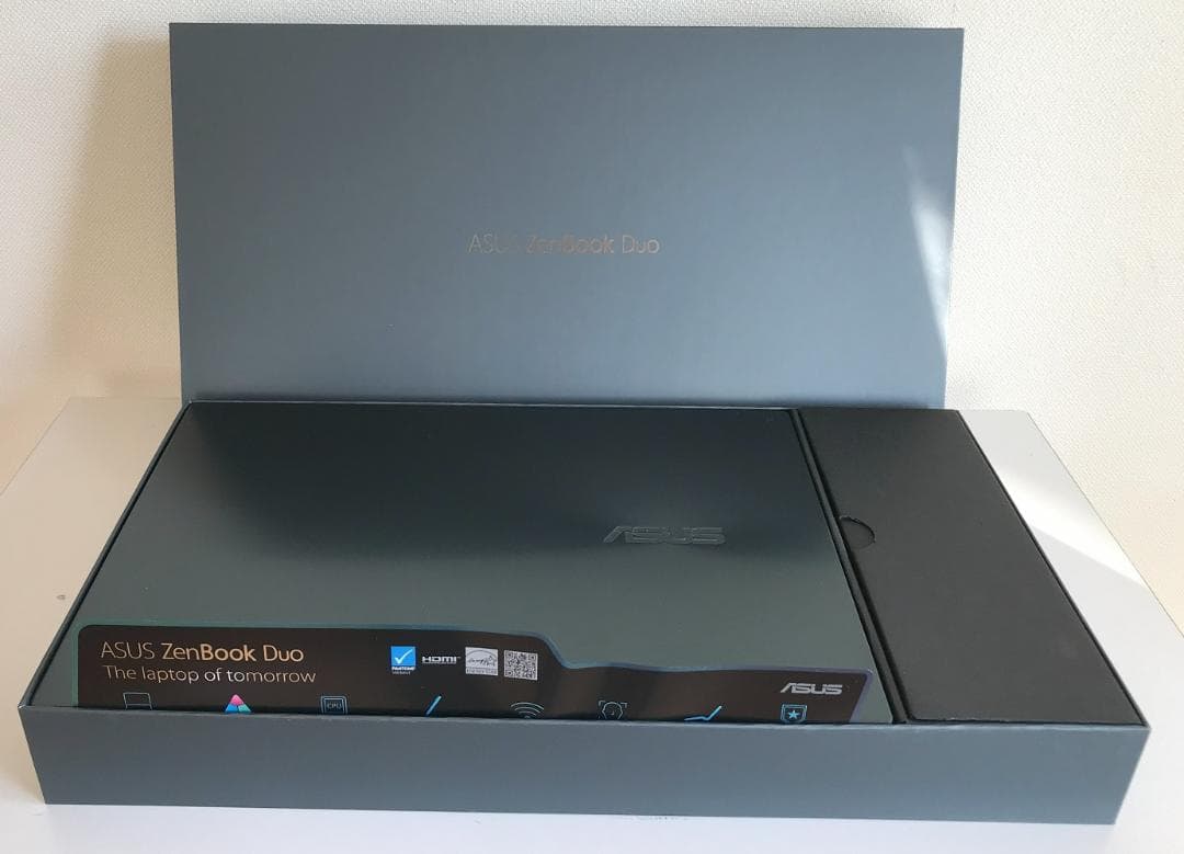 ASUS ZenBook Duo UX481F 2画面ノートパソコン