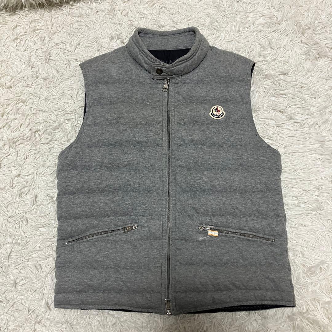 MONCLER　ダウンベスト　グレー　ロゴパッチ　　クリーニング済