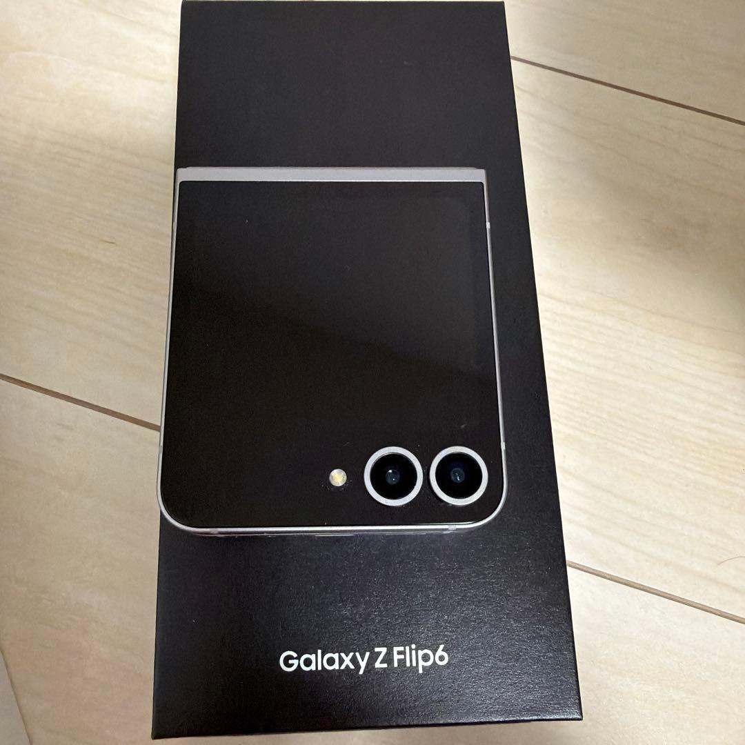 Galaxy Z Flip6 シルバーシャドウ　256G 本体のみ美品