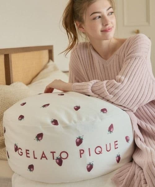 gelato pique ONLINE限定 モチーフビーズクッション いちご柄