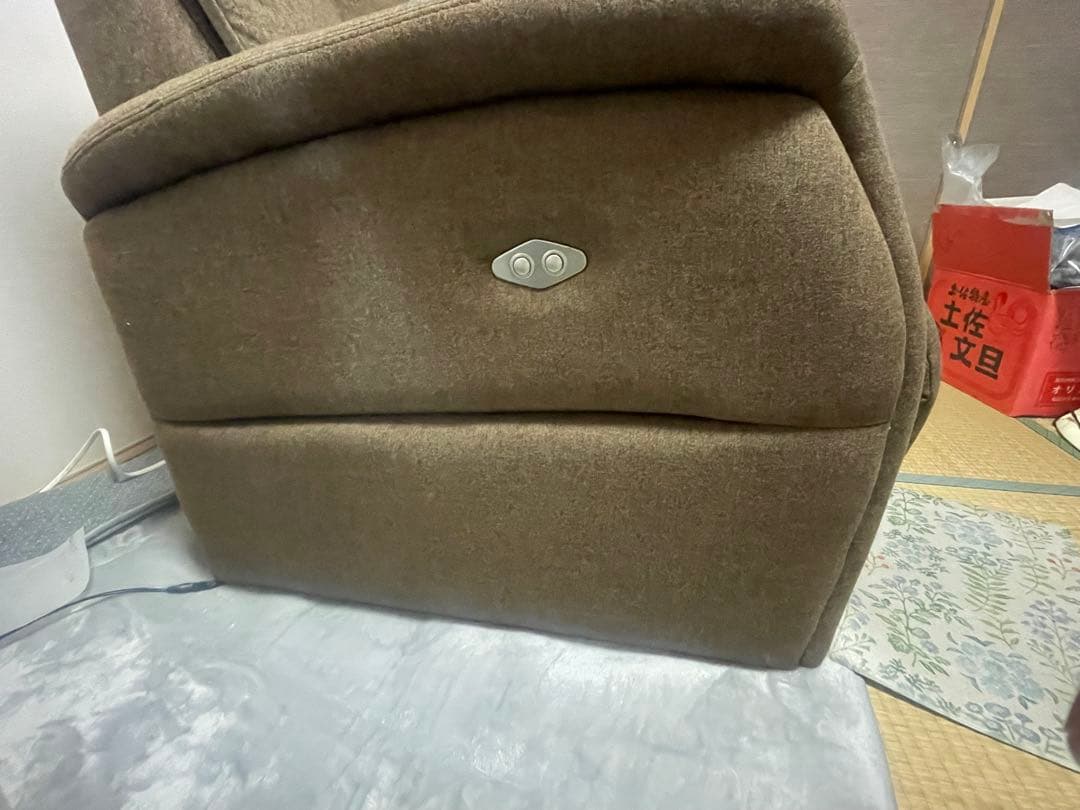 【ニトリ】電動リクライニングチェア　コンフェ