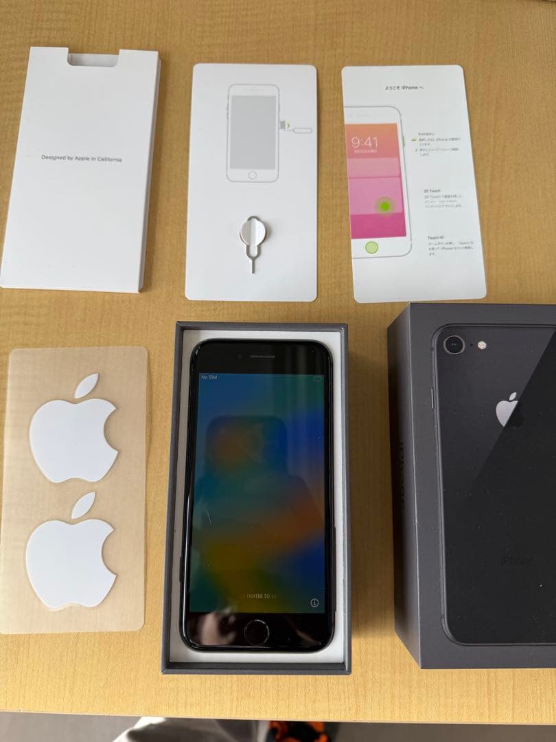 iPhone8 256GB 本体 バッテリー79% SIMロック無　画面割れ無