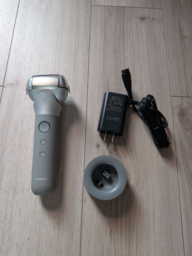 パナソニック ラムダッシュ スキンケアシェーバー3枚刃 ES-MT21