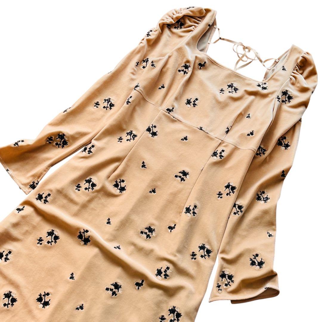 美品　FRAY I.D 完売24AW スクエアネックベロア刺繍OP