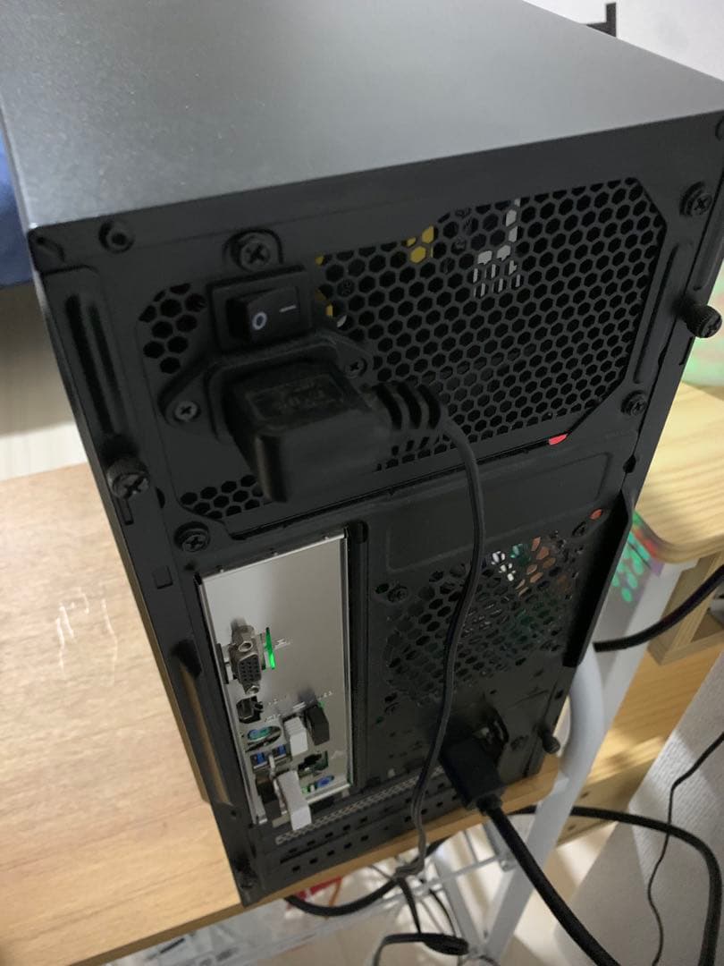 デスクトップパソコン本体