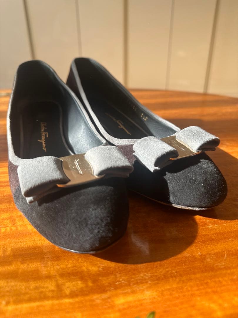 美品⭐︎フェラガモ 61/2D