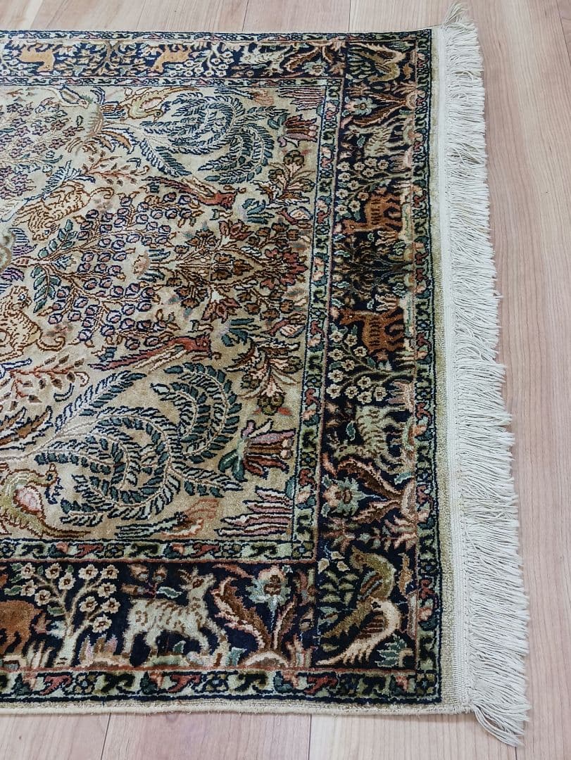 専用Y3137 インド カシミールシルク絨毯 手織り 151×94㎝