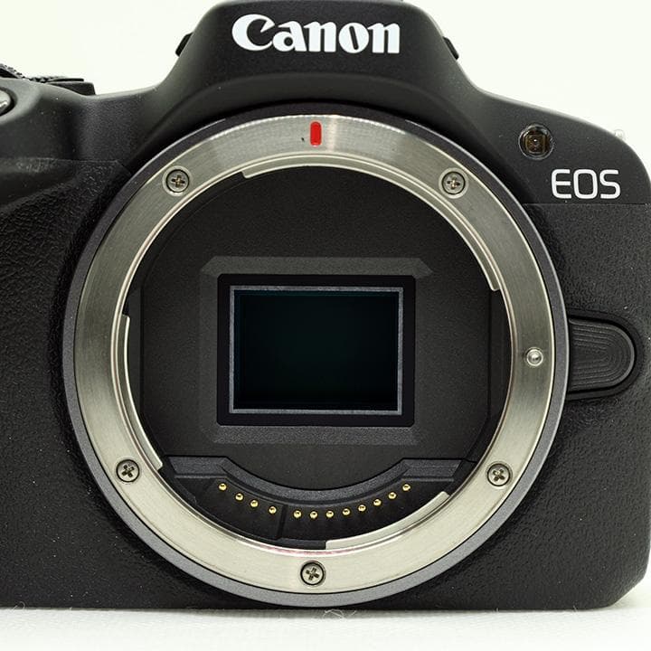 美品 Canon EOS R50 ミラーレス一眼 標準ズームレンズキット 備品付