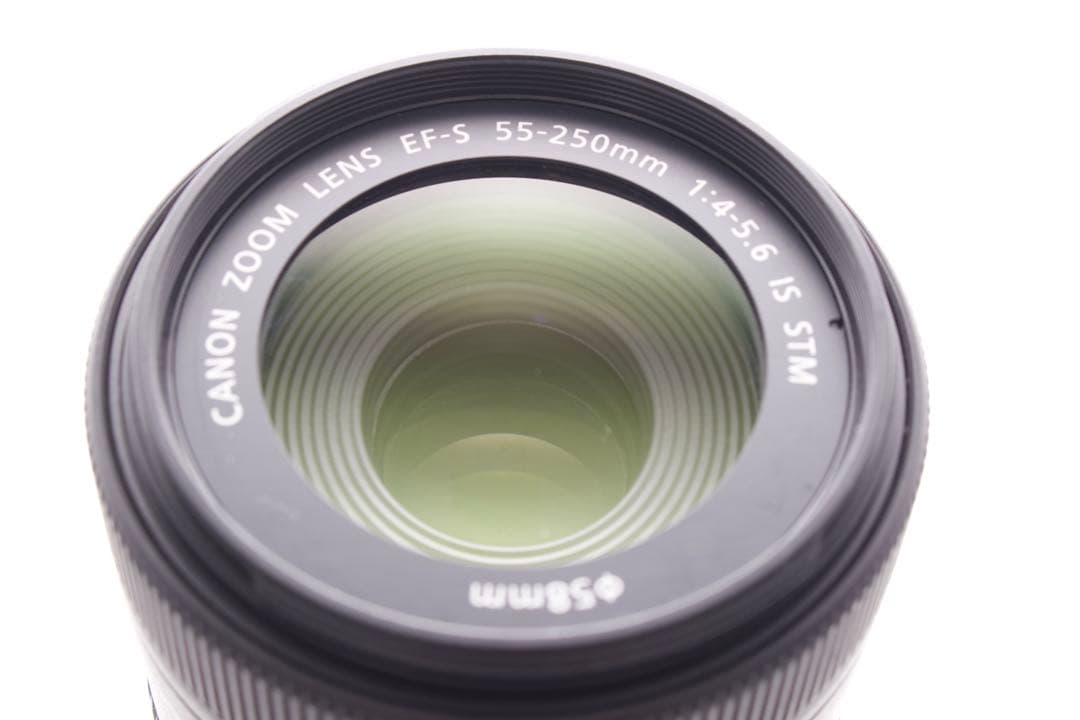 Canon 55-250mm F4-5.6 IS STM 人気望遠レンズ　美品