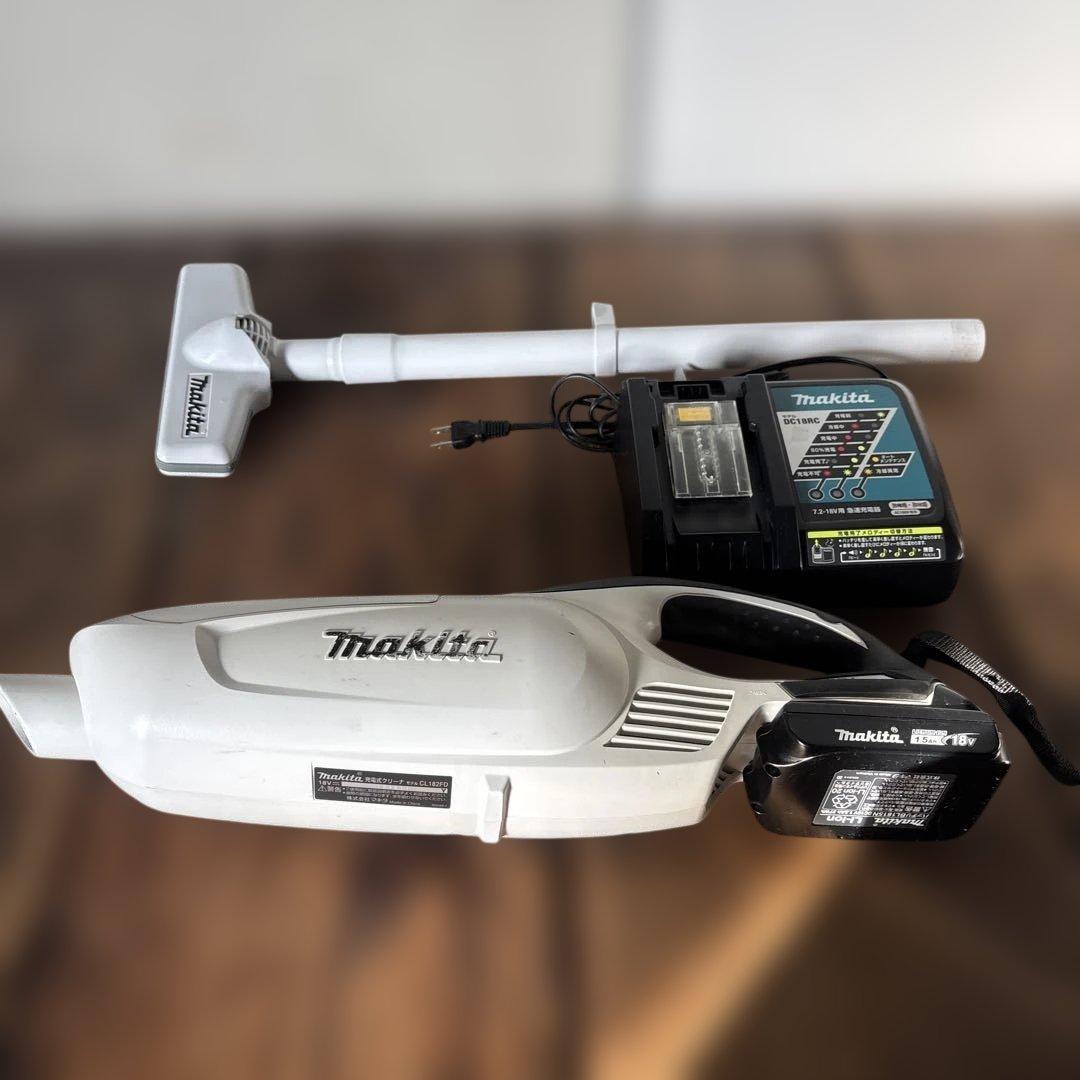 makita 充電式クリーナー CL182FD 18Vバッテリー付 掃除機