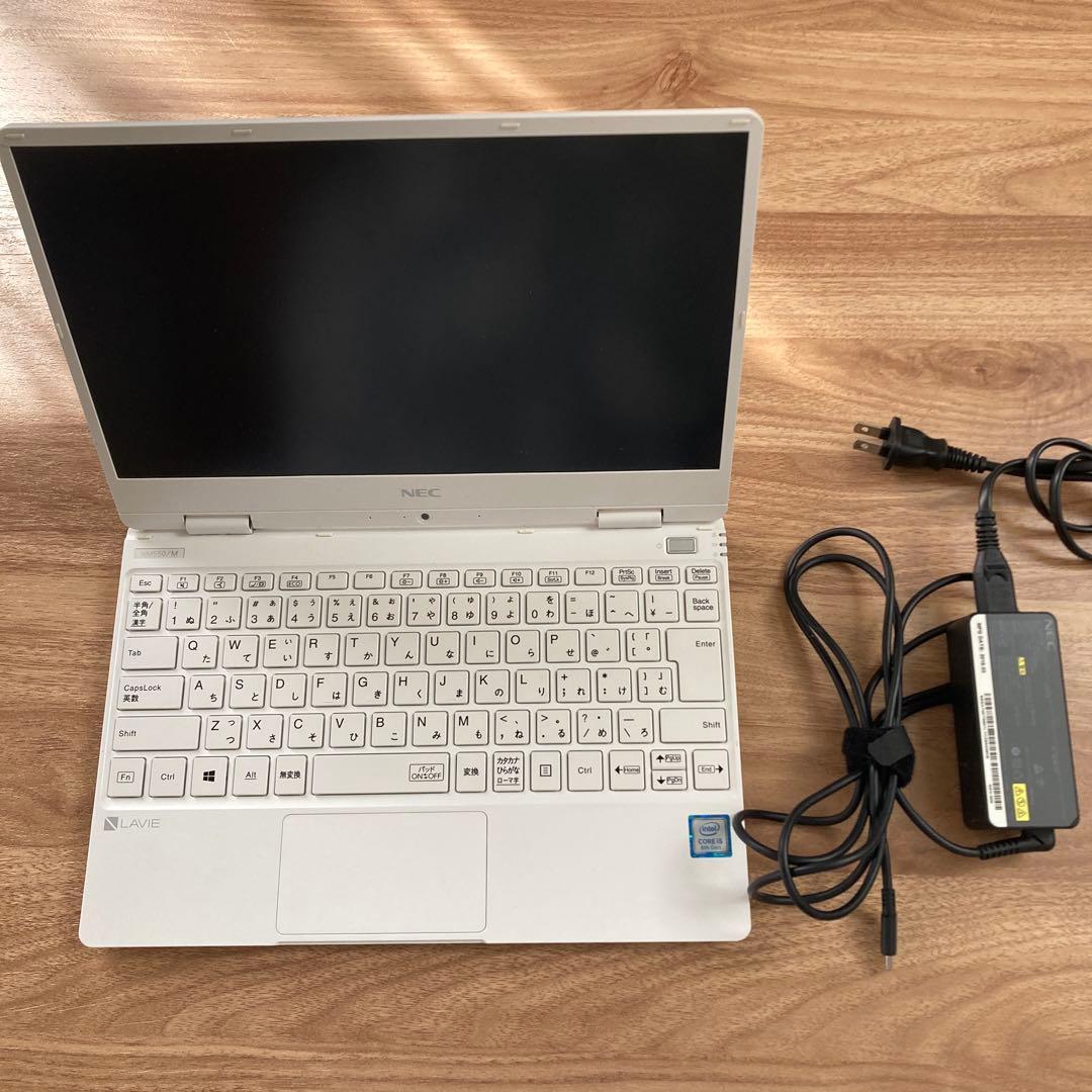 【美品】NEC LAVIE 軽量ホワイトノートPC 純正充電器付き　初期化済み