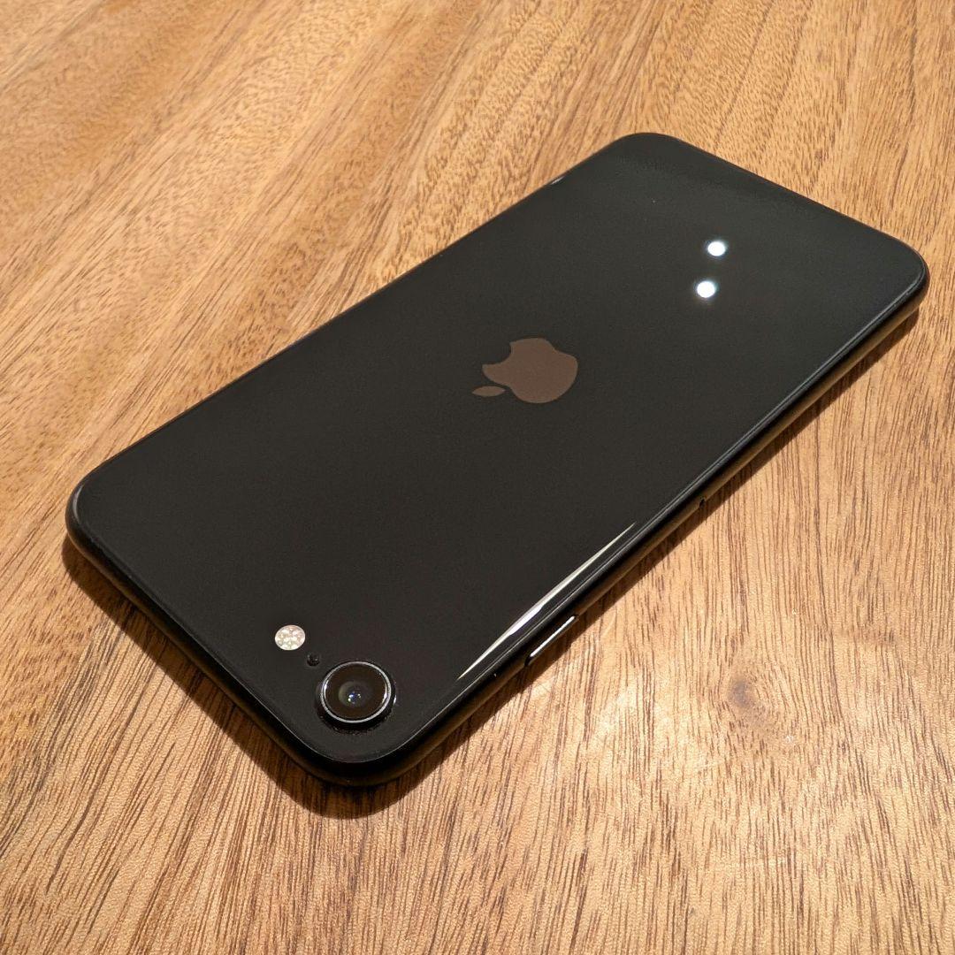 iPhone SE2 64GB ブラック
