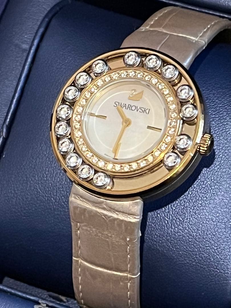 Swarovski 腕時計 ゴールド シルバー