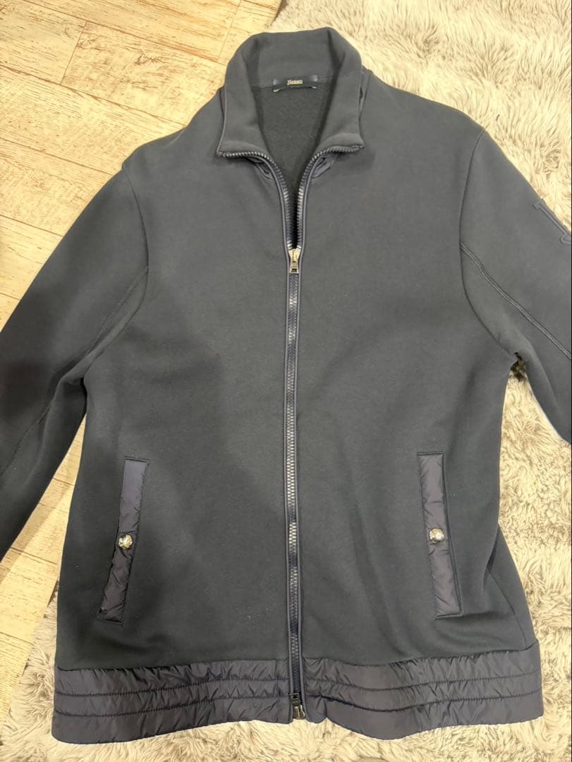 ヘルノ ネイビー ジップアップ ジャンパー