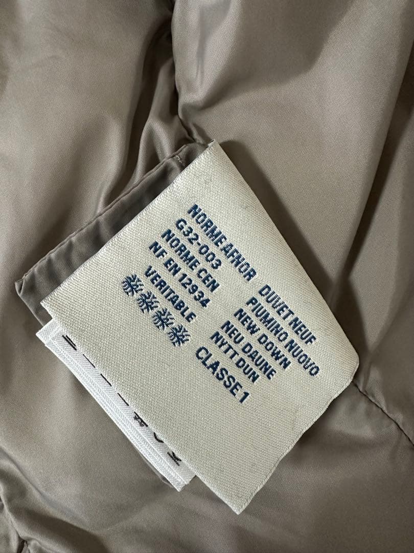 MONCLER モンクレール　ダウンジャケット フード付き　02(Mサイズ)