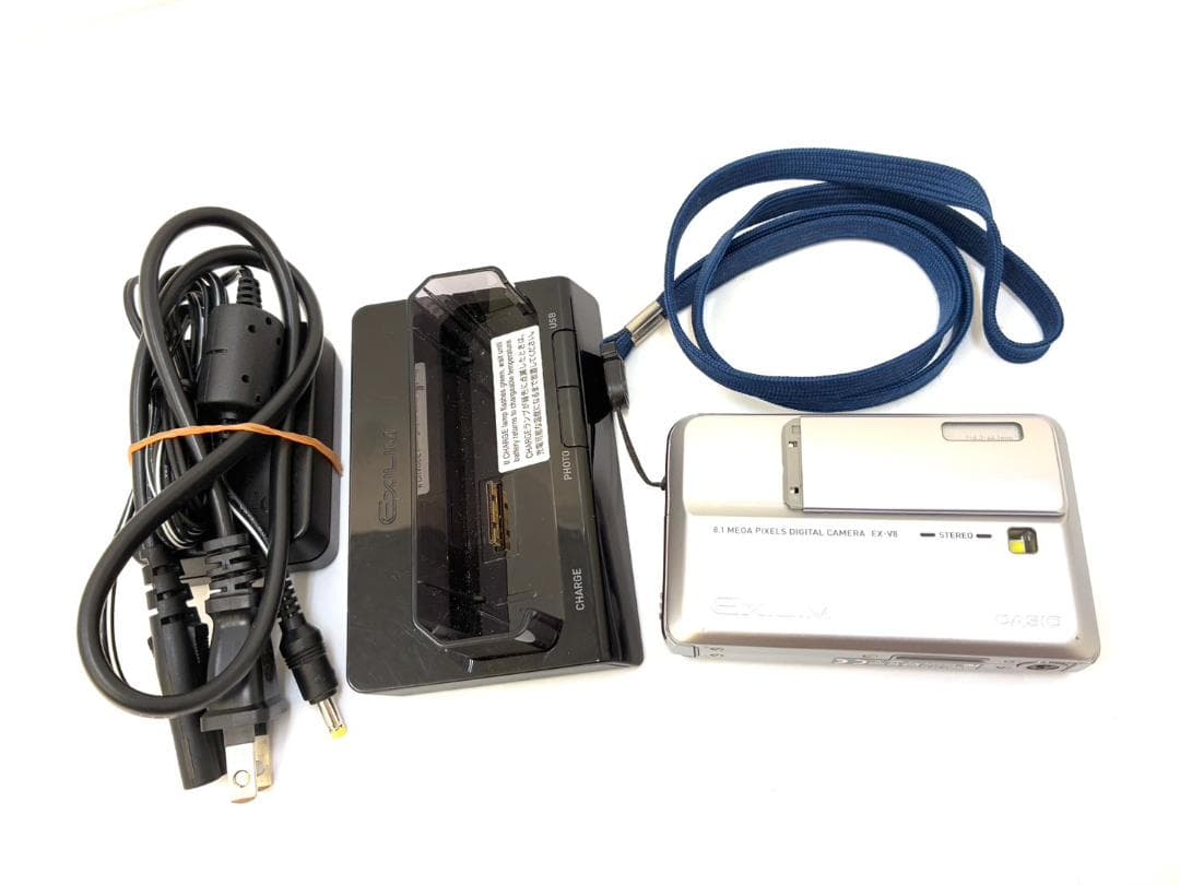 25S11-068 CASIO EX-V8 カシオ 通電OK 付属品付 デジカメ