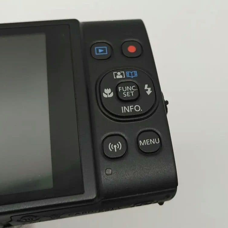 動作確認済　美品　CANON　IXY650　コンパクトデジタルカメラ　コンデジ