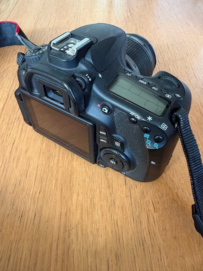 デジタルカメラ Canon EOS 60D EF-S 18-55mm IS Kit