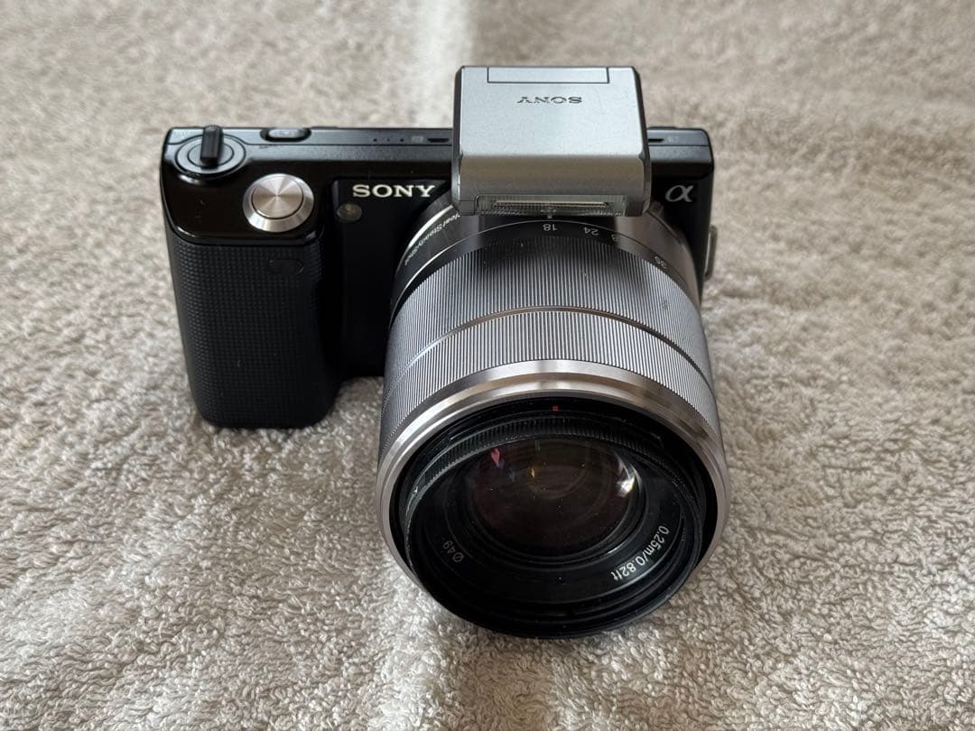 【レンズ付】ソニーNEX−5ブラックαシリーズミラーレス初号機