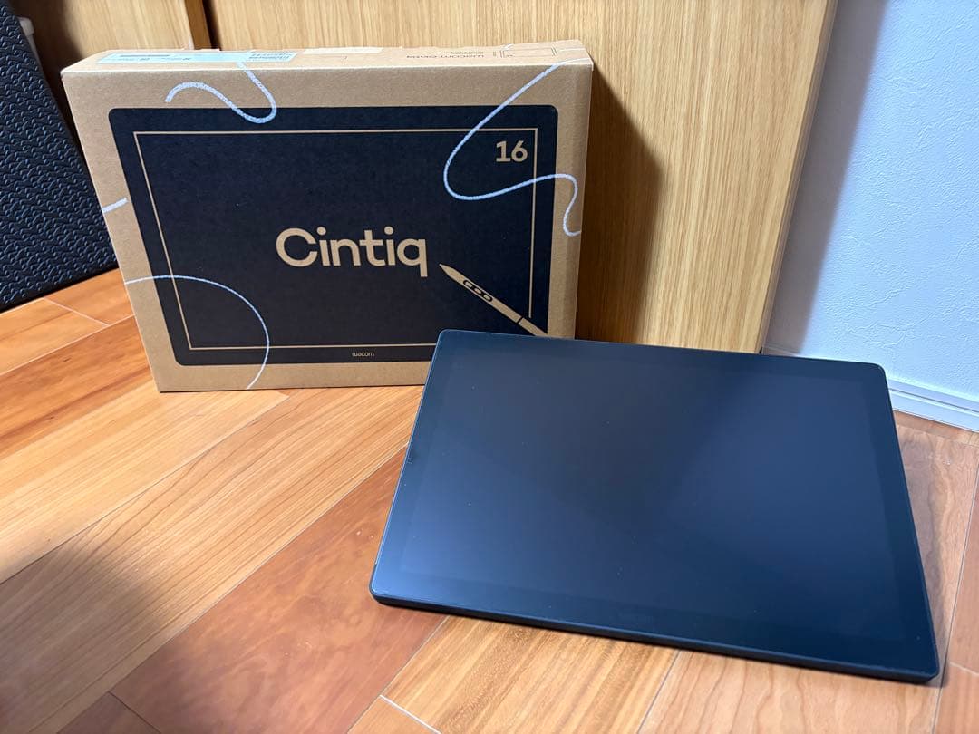 Wacom Cintiq 16 (DTK168) ＋スタンドセット