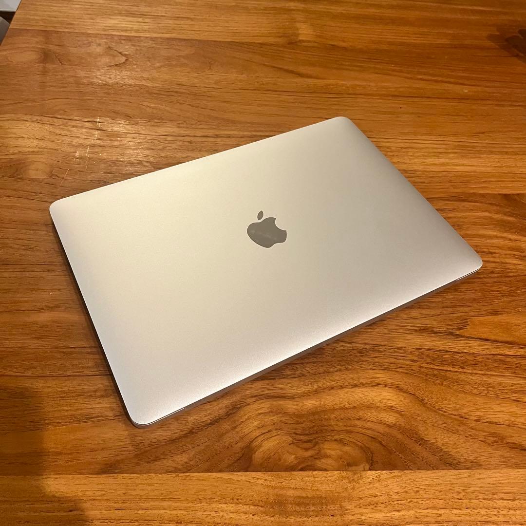 【超美品】MacBook air シルバー　16gb/256gb A2337
