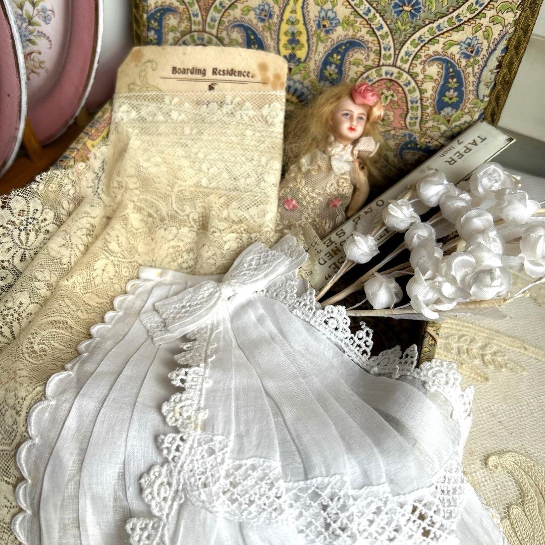 フランスアンティーク　ミニョネットとレース、布花　カルトナージュ box