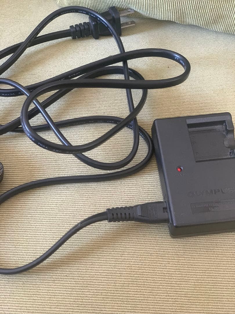 CASIO EXILIM EX-Z2（バッテリーと充電器付き）状態良好