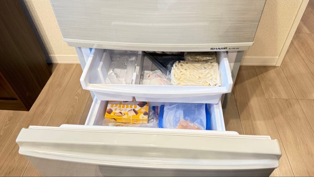 【たのメル便送料込み】SHARPプラズマクラスター搭載137L冷蔵庫2012年製