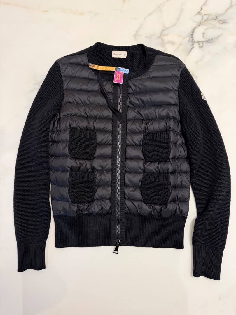 Moncler レディースダウンジャケット