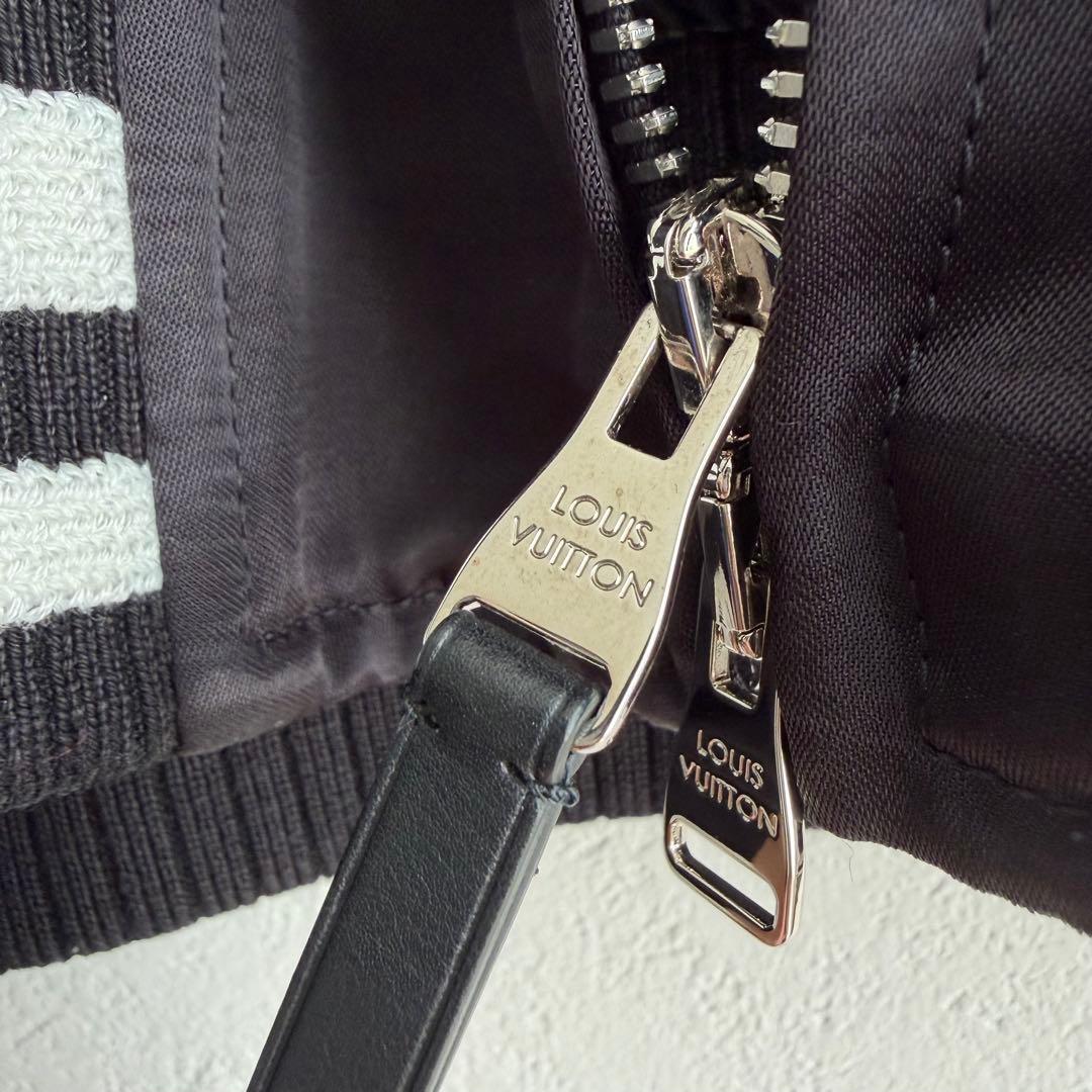 【美品✨】ルイヴィトン　スカジャン　エンブロイダリー　ジップアップ　黒　46