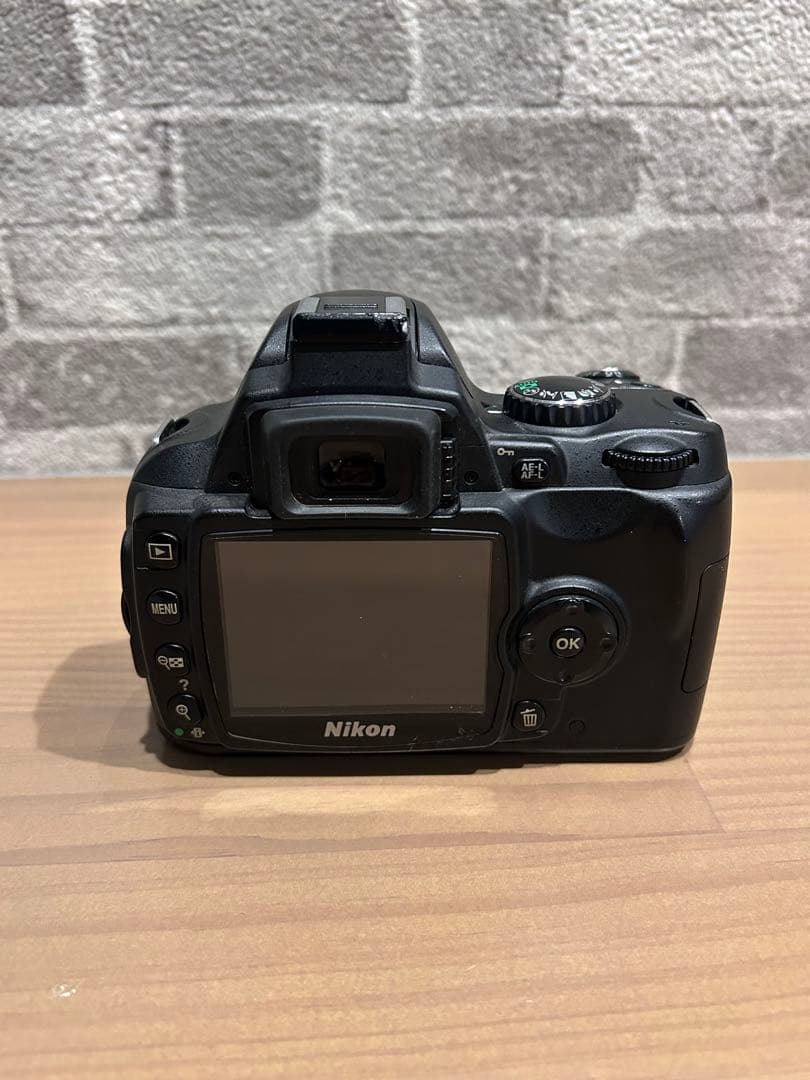 Nikon デジタル一眼レフカメラ D40X、アルミケース付