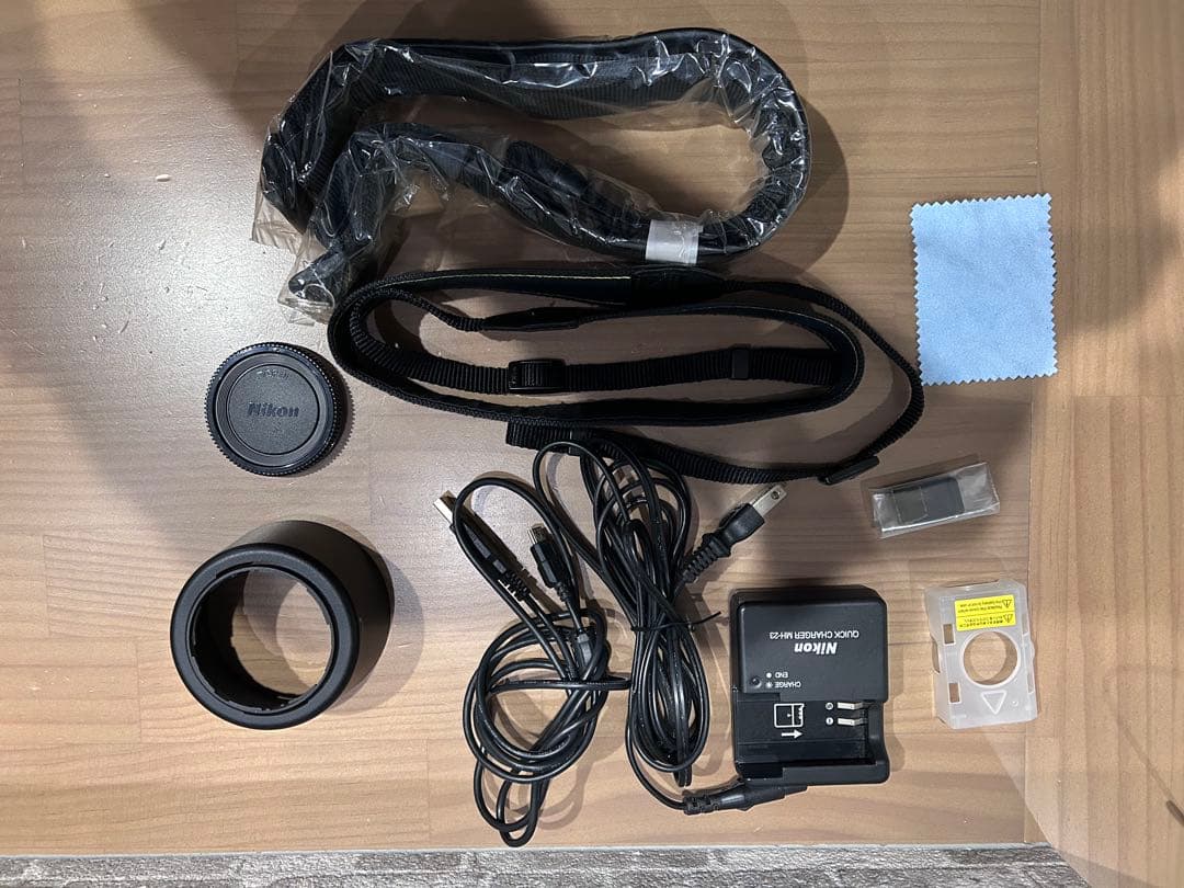 Nikon デジタル一眼レフカメラ D40X、アルミケース付