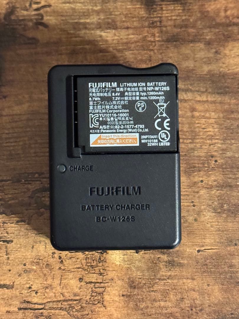 FUJIFILM X-T3 ミラーレス一眼 レンズ、ケース、予備バッテリー付き