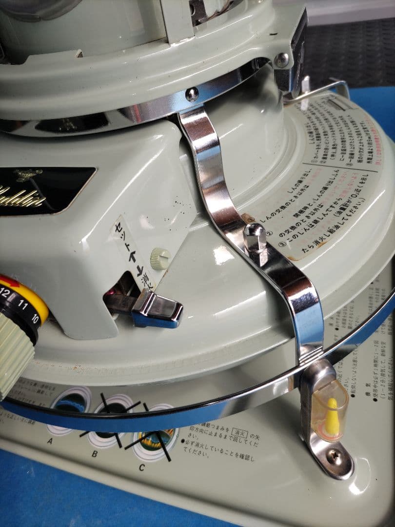 アラジンブルーフレームヒーターストーブ