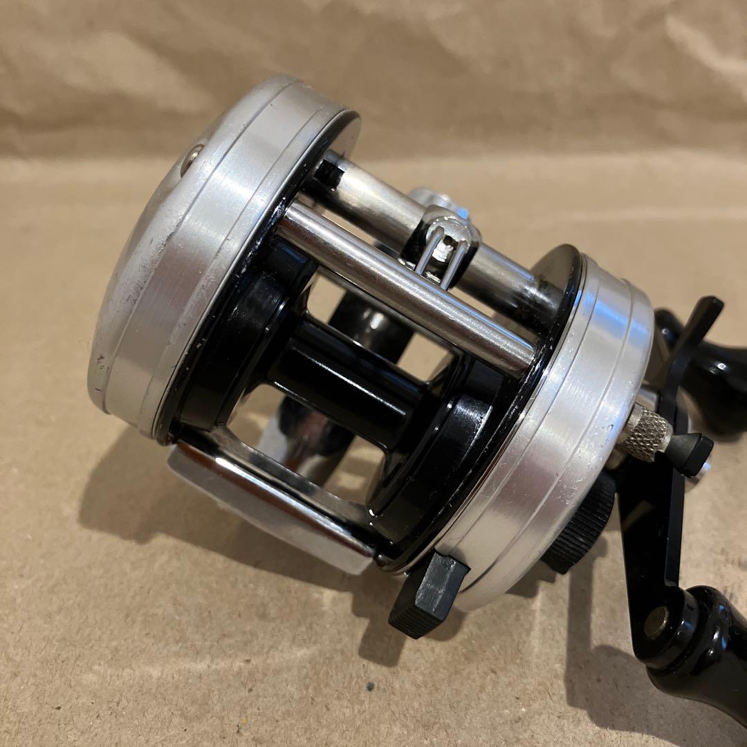 お*き様 83年製ABUアンバサダー3500C