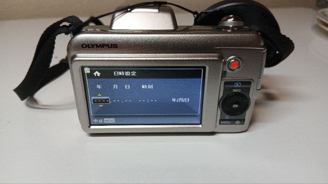 OLYMPUS デジタルカメラ　SP-800UZ