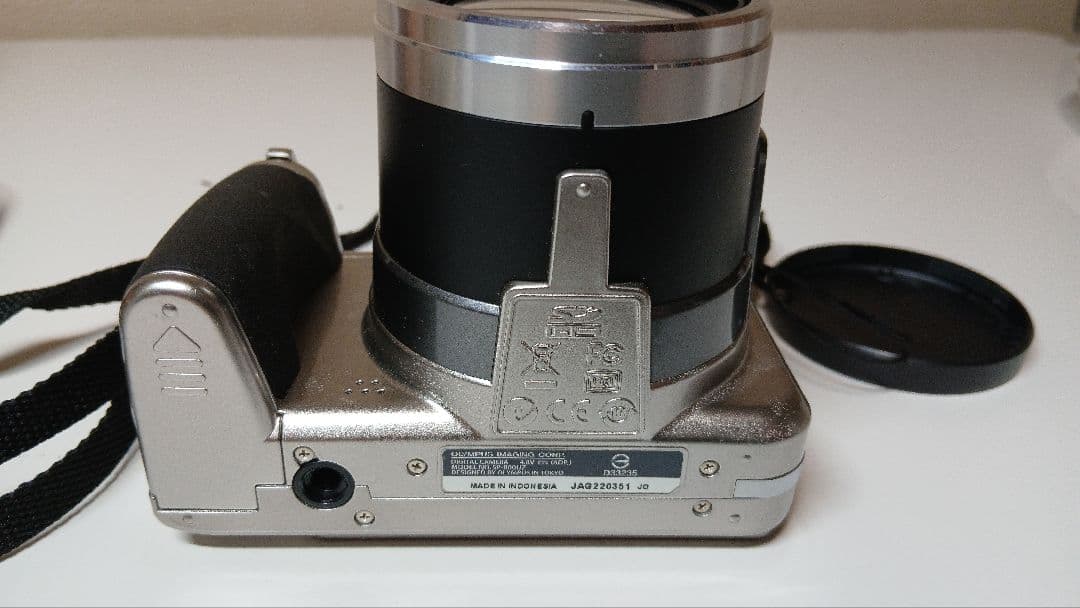 OLYMPUS デジタルカメラ　SP-800UZ