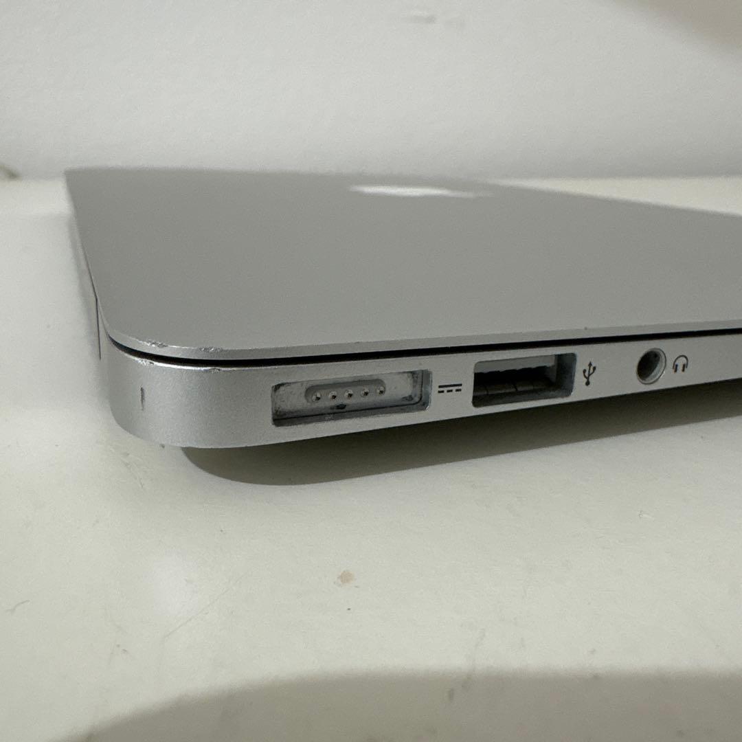 Macbook air 11インチ最終モデル (2015-Early) 美品