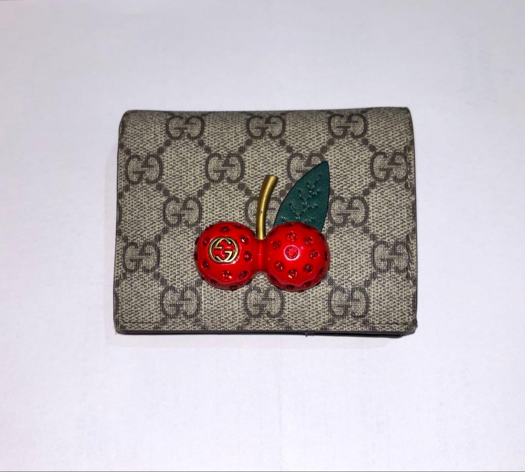 GUCCI チェリー さくらんぼ 二つ折り財布