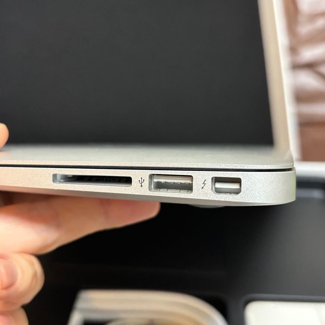 Macbook Air 13インチ A1466 2013