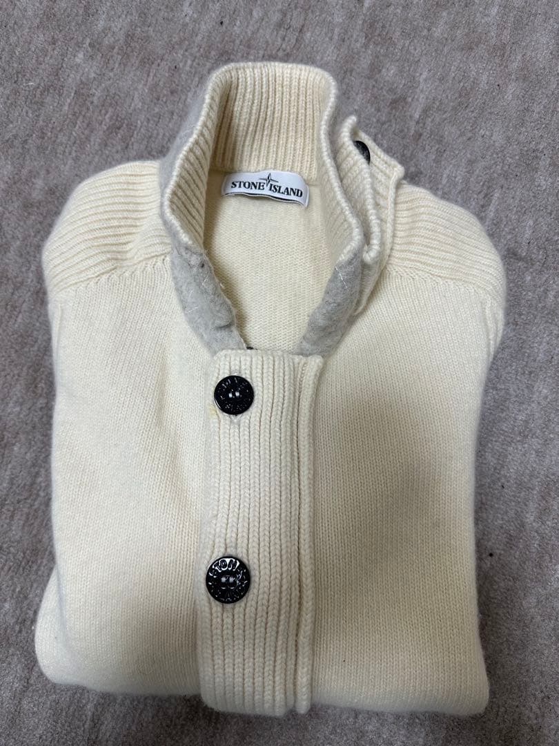 STONE  ホワイトカーディガン