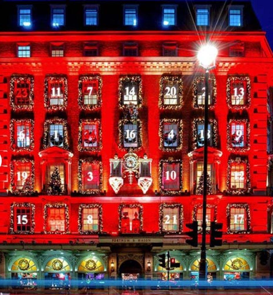 さ*ん様 新登場!!蓋にバックルが!冒険にリビングにウイッカーバスケット屋根上開