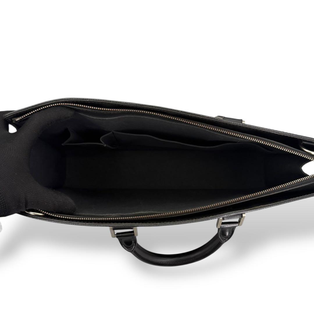 新型/美品　ルイヴィトン　タイガ　ポルトドキュマン　ロザン　ハンドバッグ