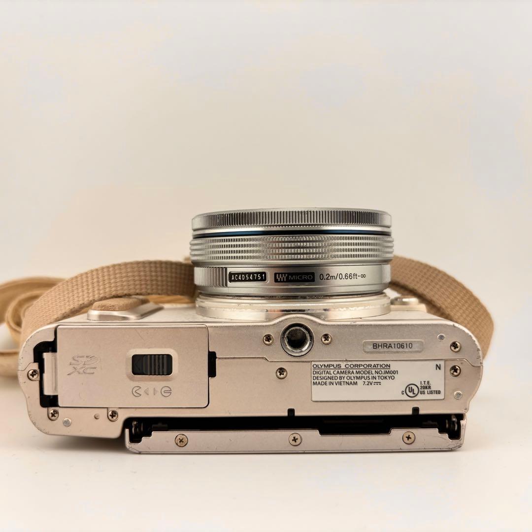 【完動品】OLYMPUS PEN E-PL8 動作保証　オリンパス