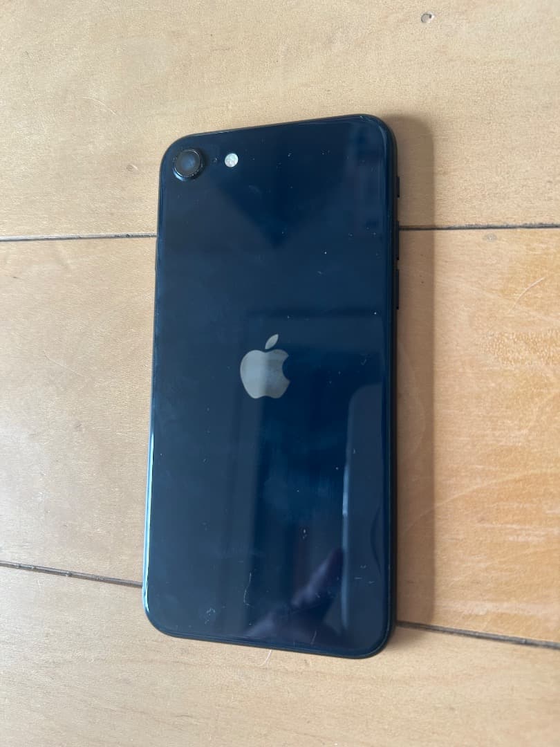 Apple iPhone se 第3世代