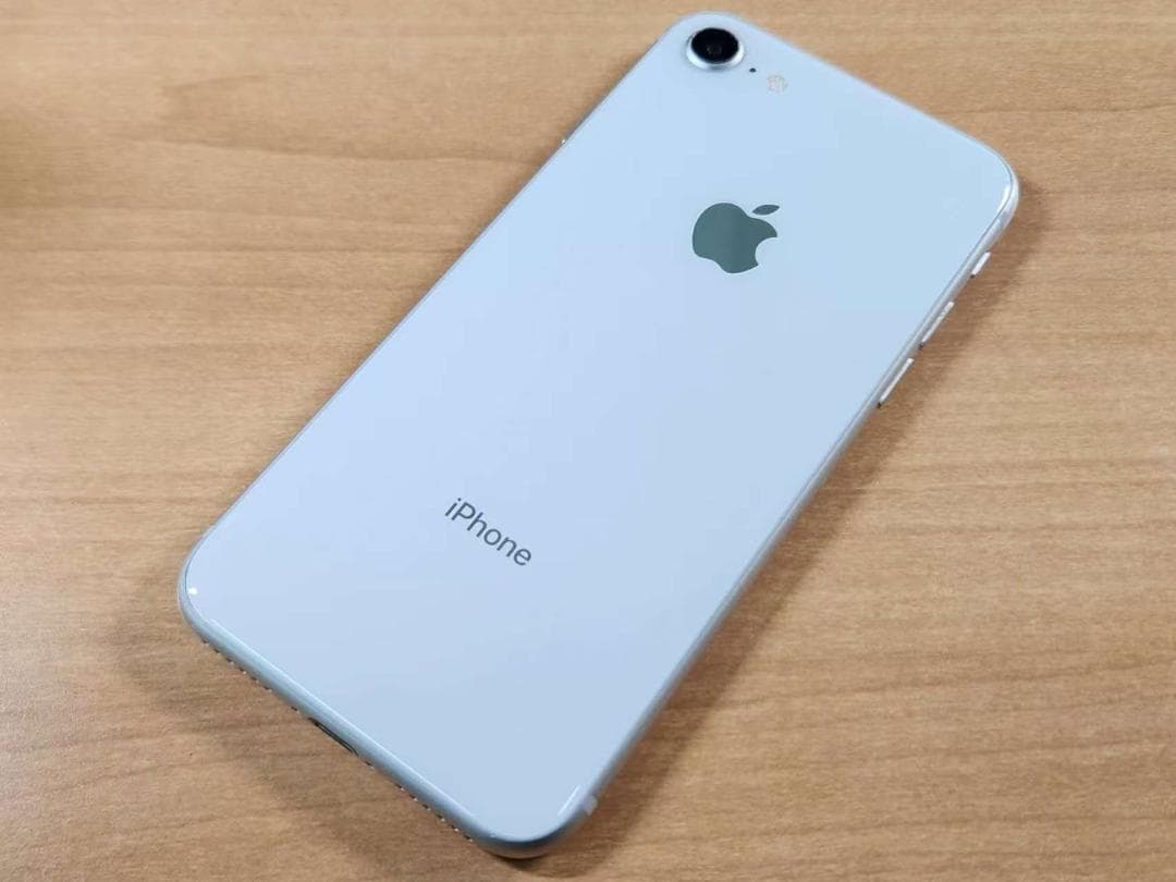 020300F iPhone8 A1906 64GB 【最大容量85%】